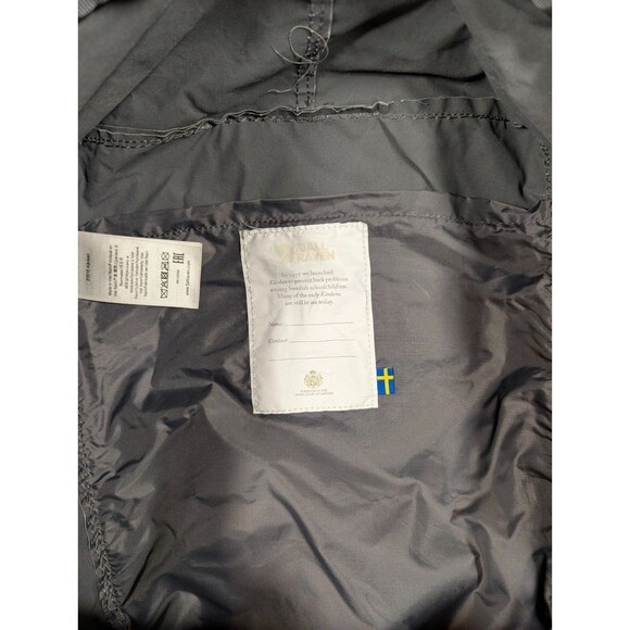 Fjallraven Kanken Classic Backpack Gray 23510 Sweden Canvas Everyday Outdoor - Picture 7 of 7